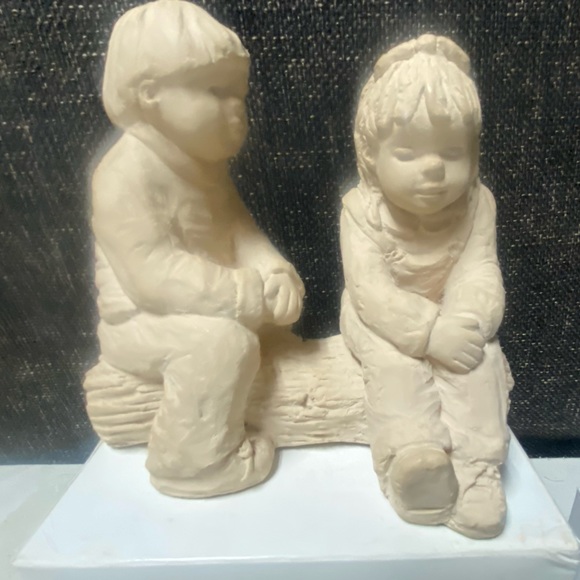 Austin Sculptures “First Love” Figurine - Picture 2 of 16